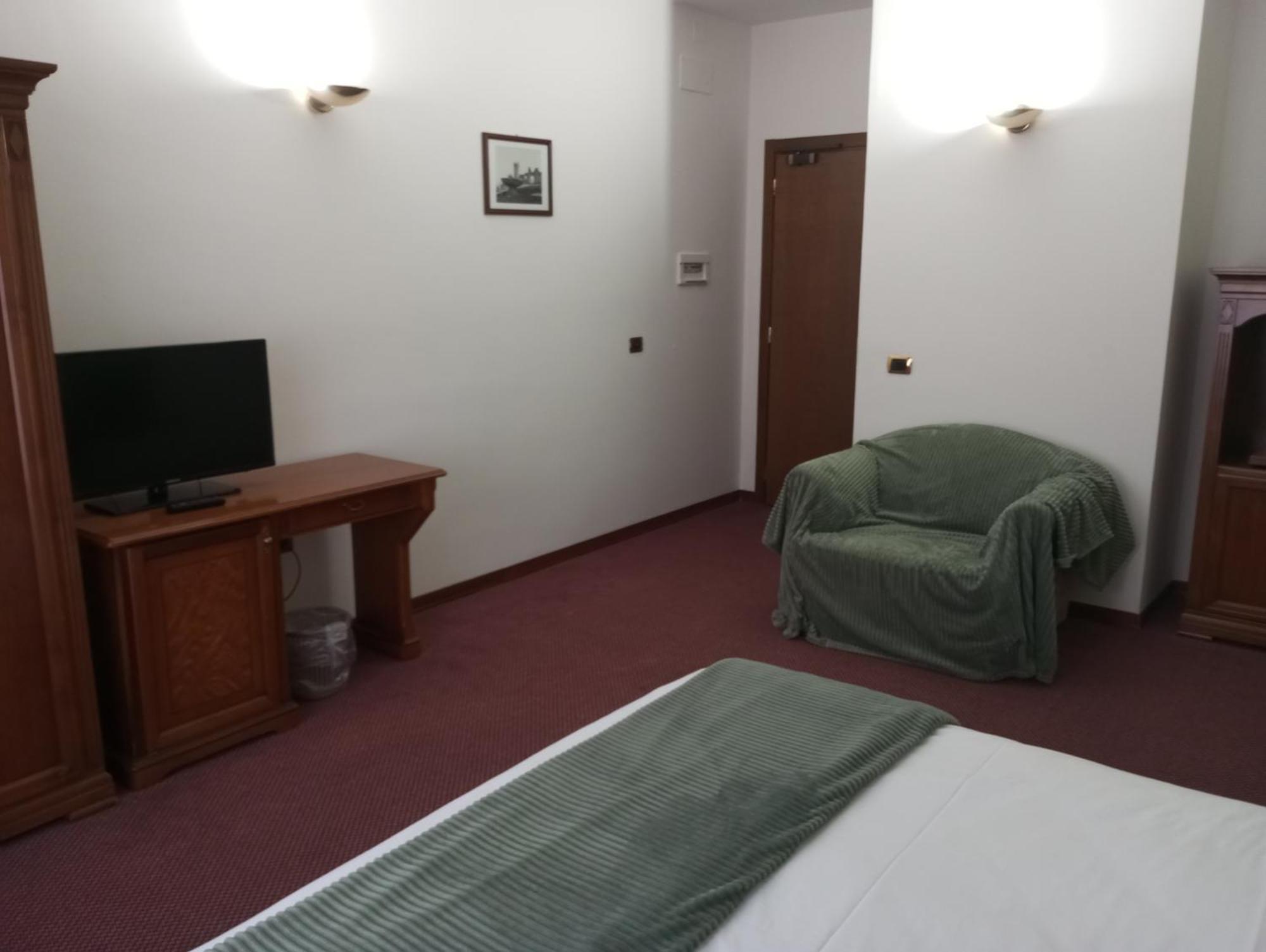 Regina Hotel Pollino Morano Calabro Exterior photo